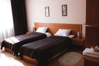 Гостиница Комфорт Липецк Номер стандарт улучшенный с 1 двуспальной кроватью-8